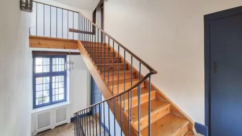 Appartement à louer - cage d'escalier