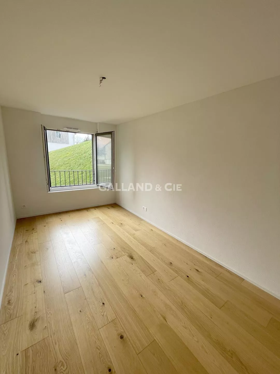 Appartement de 3½ pièces avec jardin : Photo 2