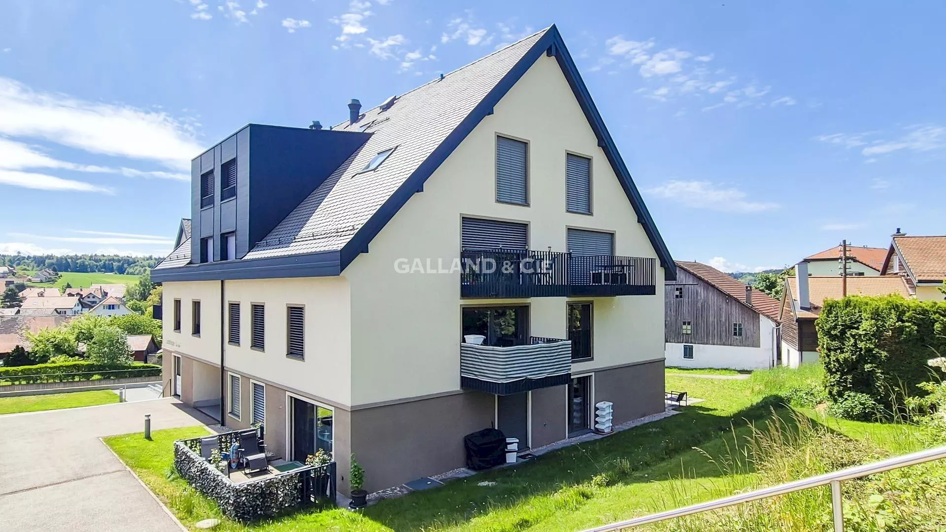 Appartement de 3½ pièces avec jardin : Photo 1
