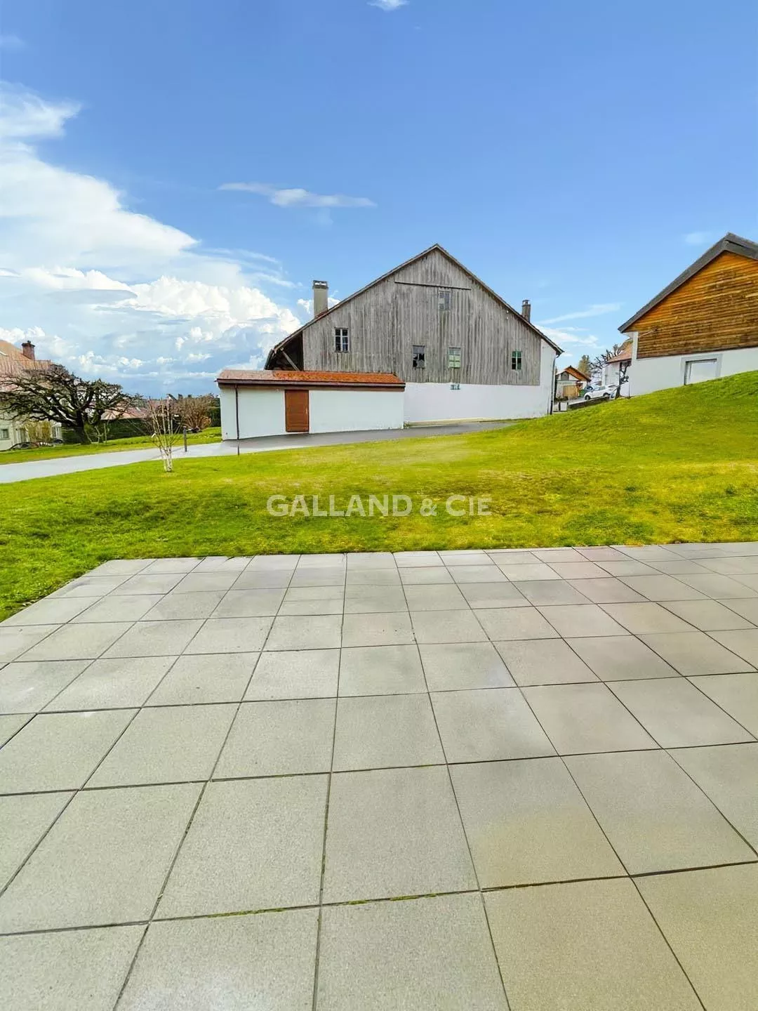 Appartement de 3½ pièces avec jardin : Photo 3