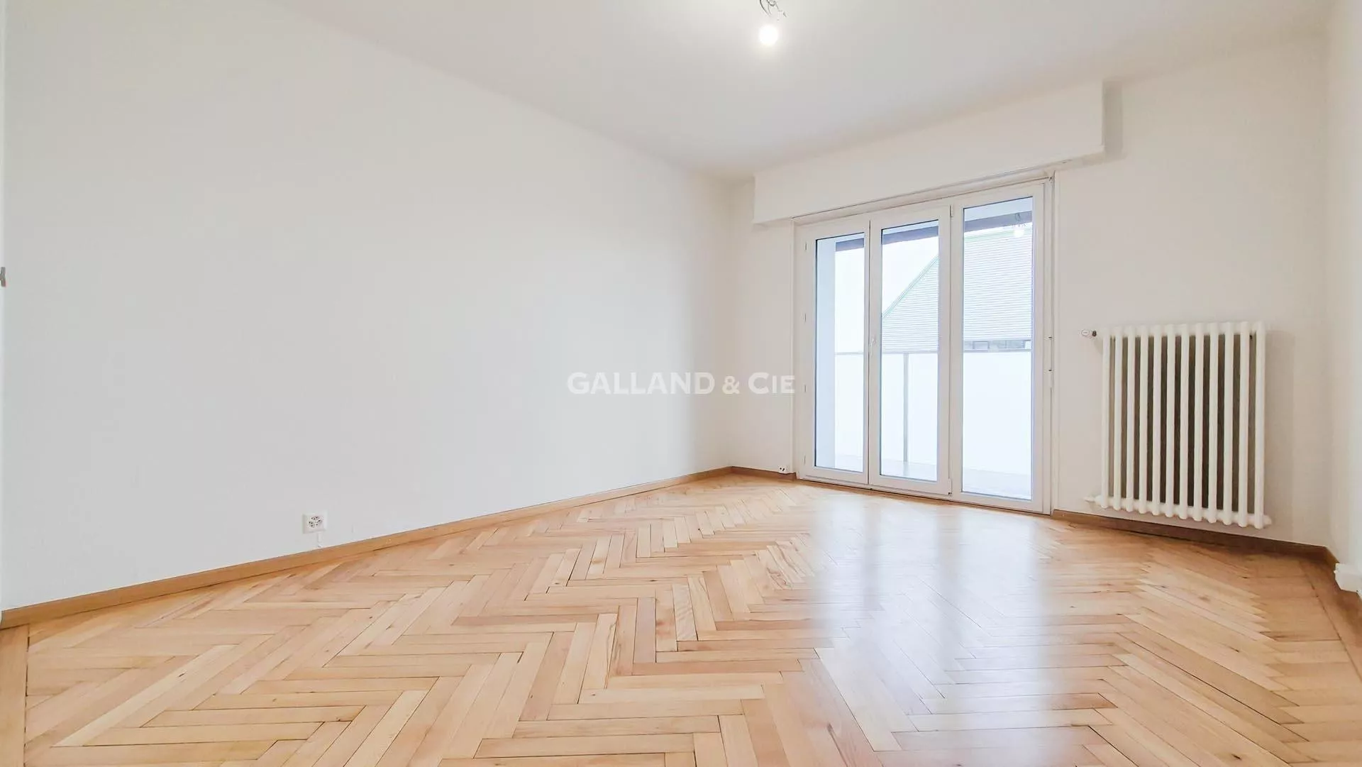 Appartement de 2 pièces au 2ème étage : Photo 2