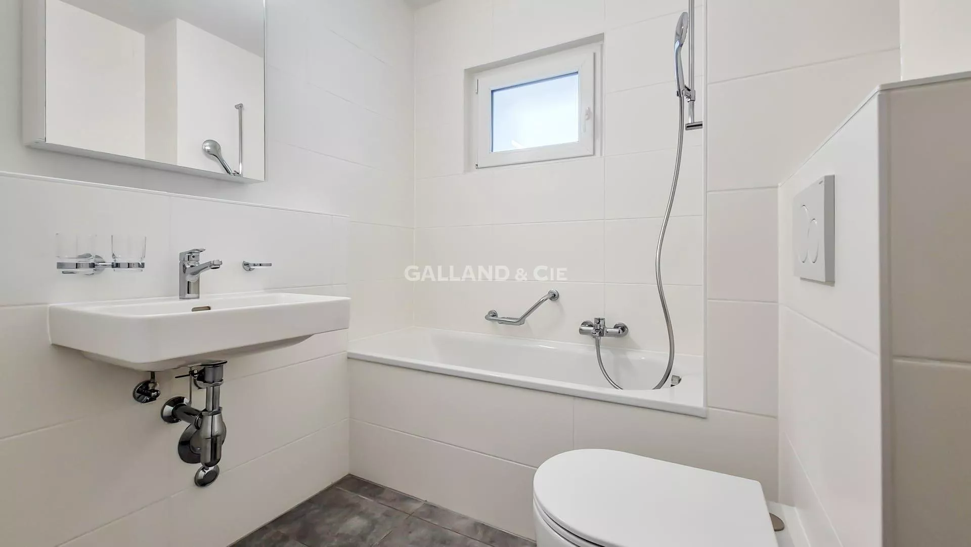 Appartement de 2 pièces au 2ème étage : Photo 4