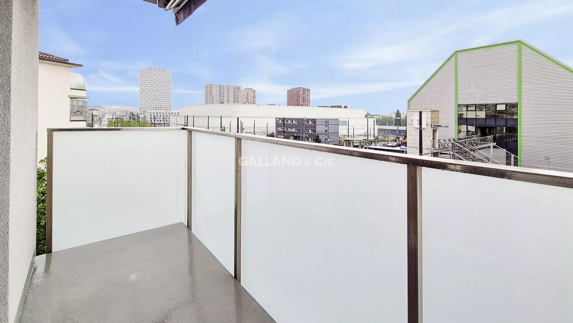 Appartement de 2 pièces au 2ème étage : Photo 6