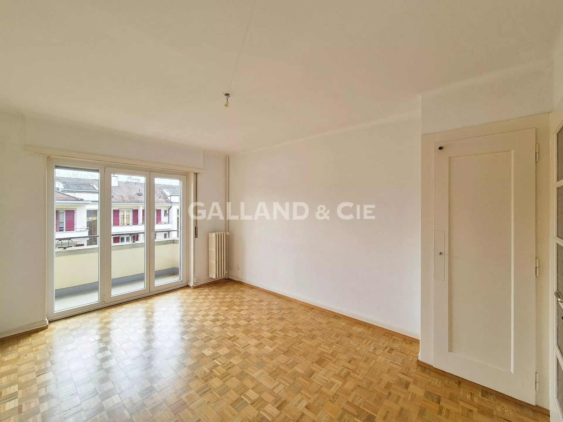 Appartement de 2 pièces au 2ème étage : Photo 2