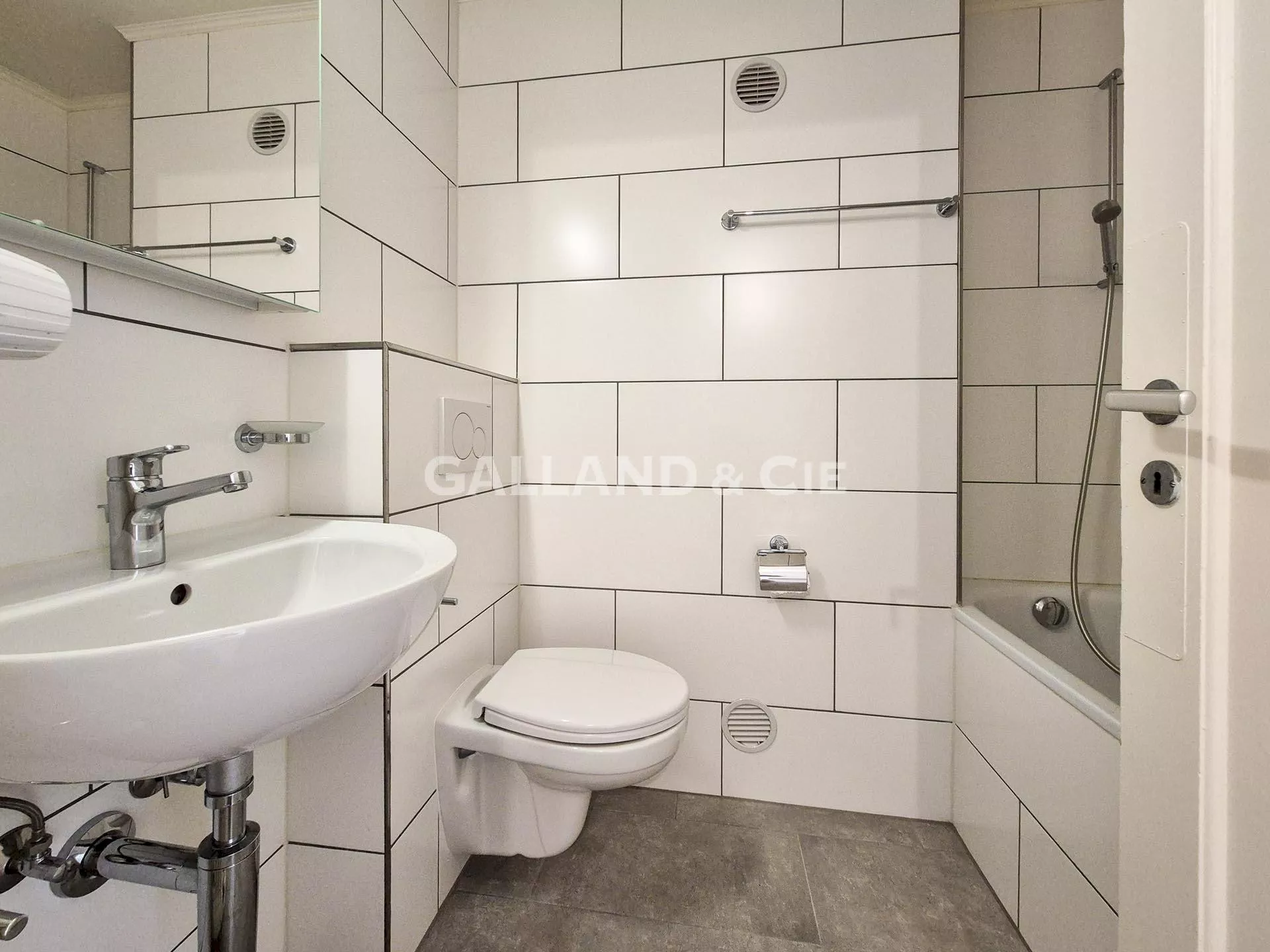 Appartement de 2 pièces au 2ème étage : Photo 5