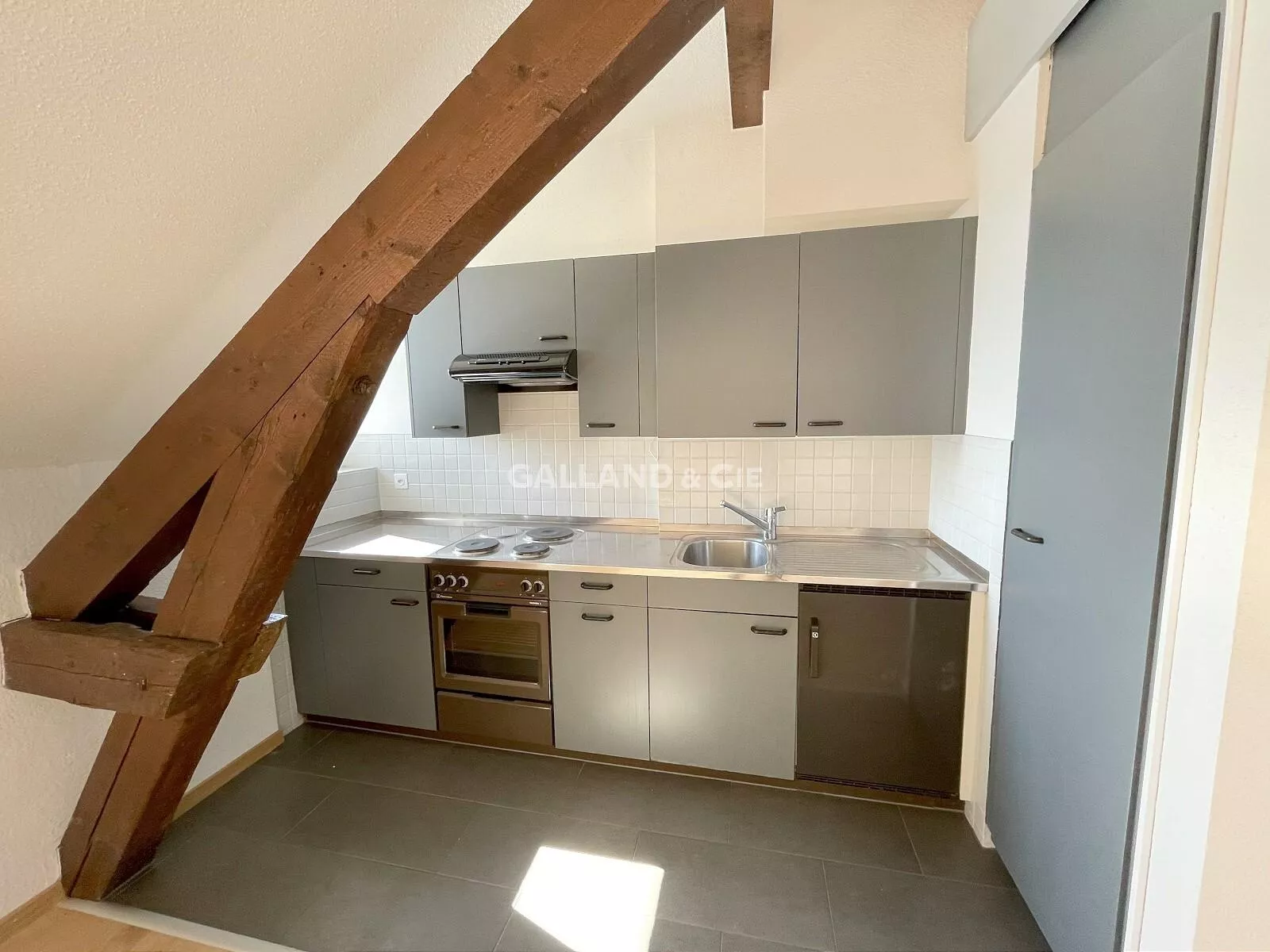 Appartement de 1.5 pièces au 4ème étage : Photo 3