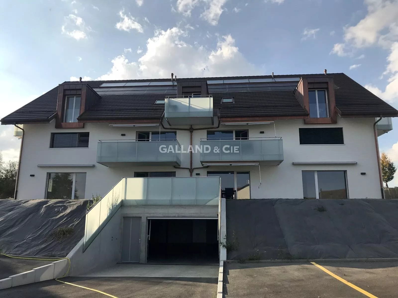 Chevilly - Spacieux 4,5 pièces sous les toits, charme et tranquillité : Photo 1