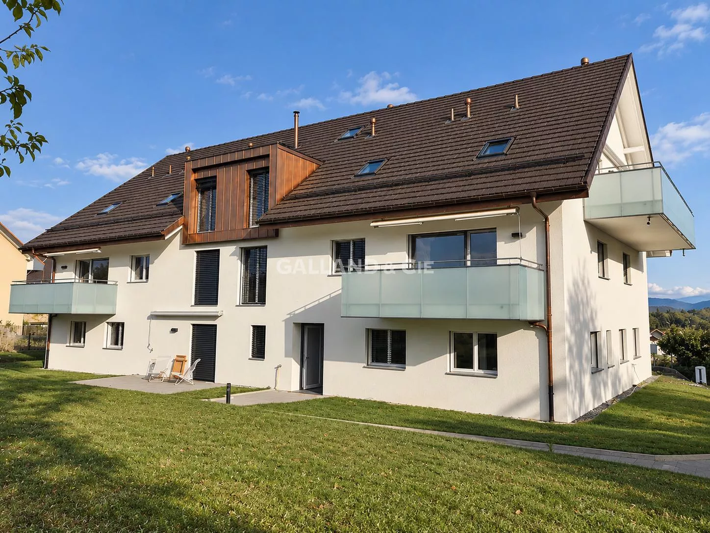 Spacieux 4,5 pièces sous les toits, charme et tranquillité : Photo 1