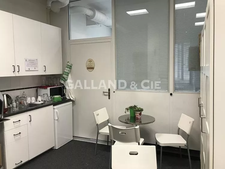 Locaux commerciaux d'env. 190 m2 : Photo 3