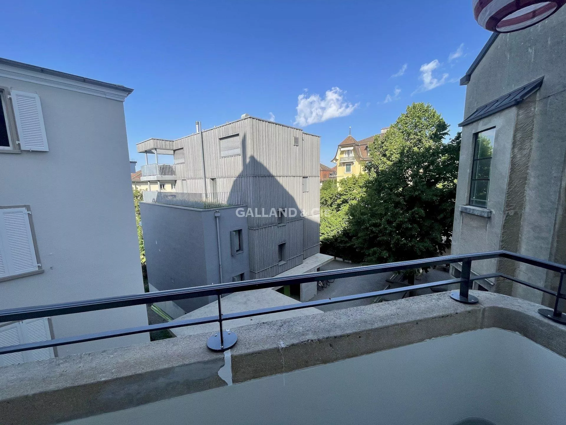 Appartement de 4 pièces avec balcon : Photo 3