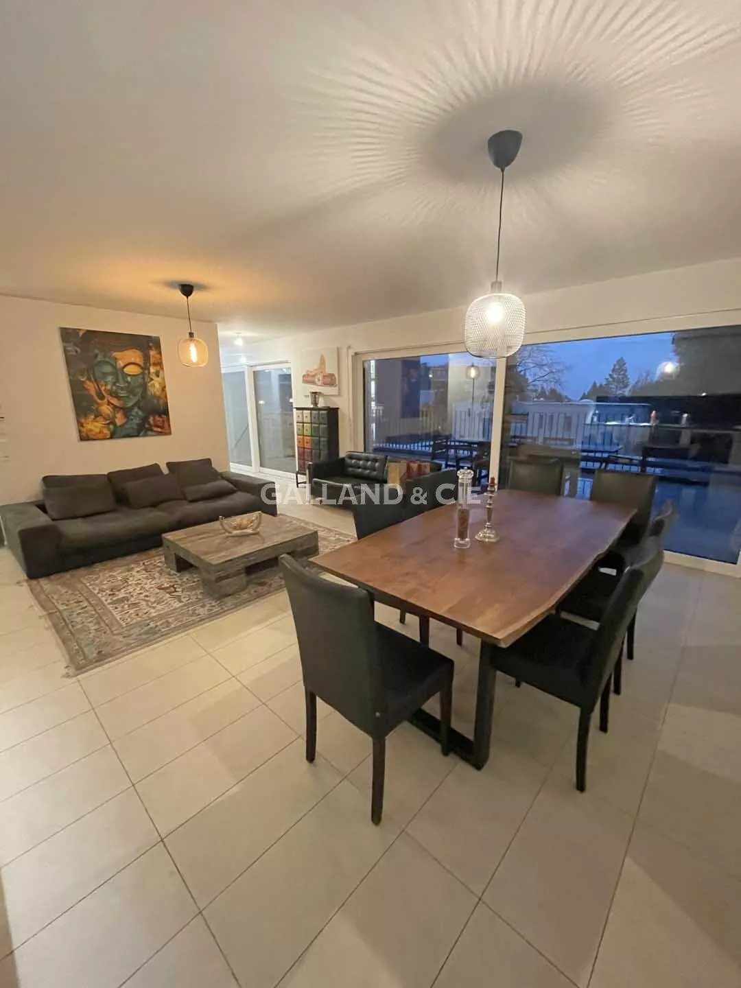 Magnifique appartement moderne de 4.5 pièces en duplex : Photo 1