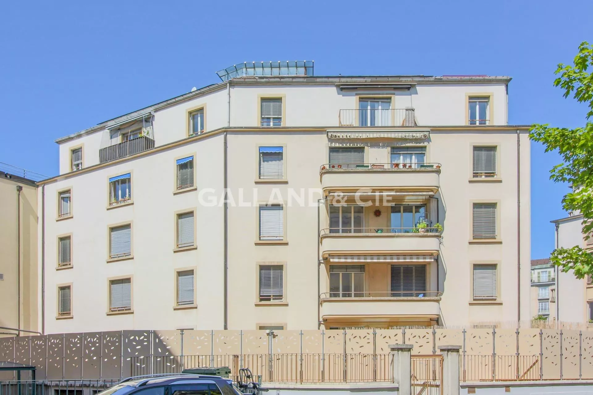 Appartement de 3 pièces au 3ème étage avec balcon : Photo 1