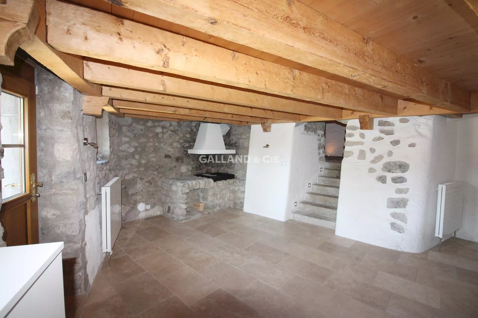Magnifique maison villageoise de 6½ pièces entièrement rénovée : Photo 4