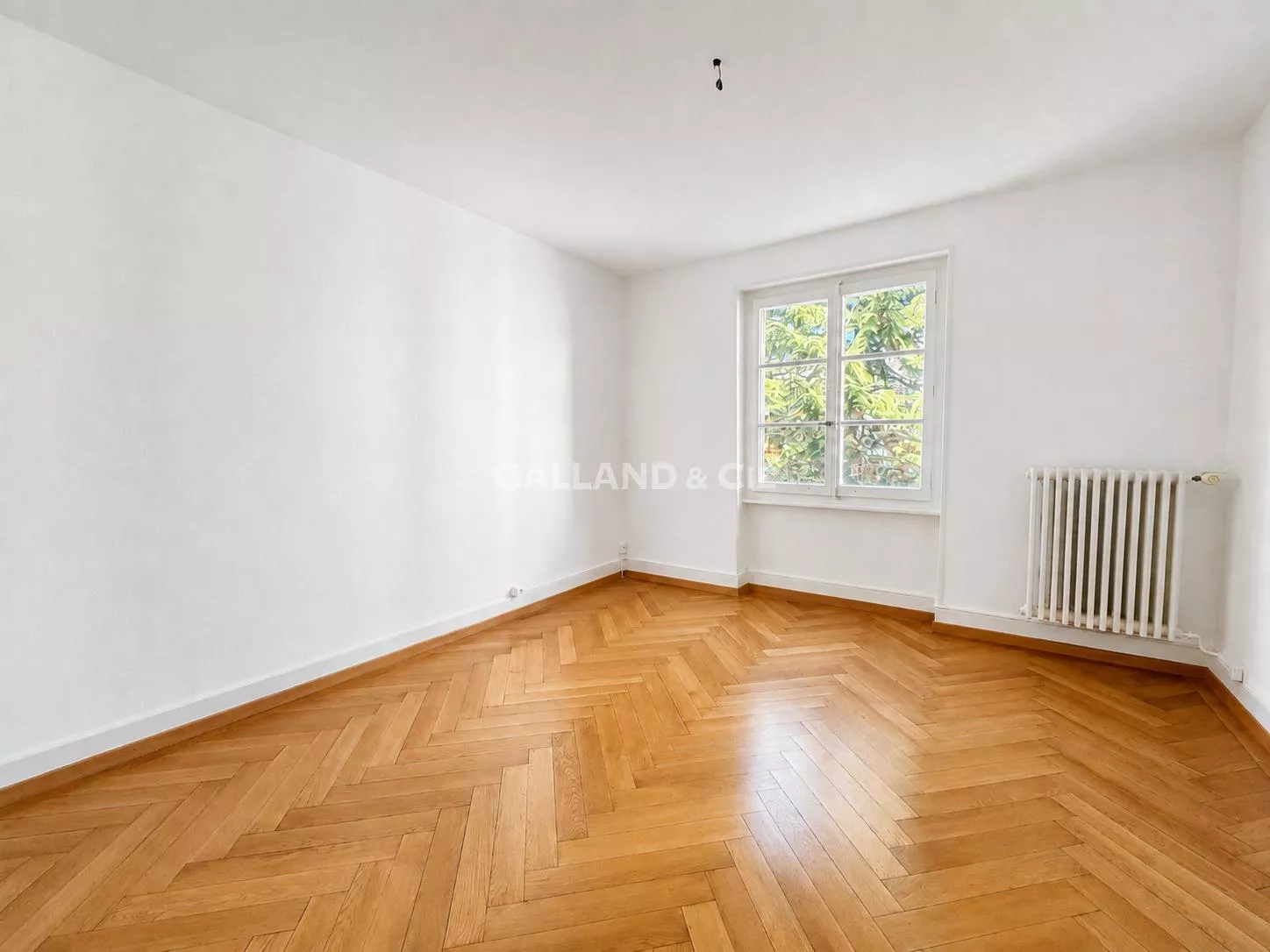 Appartement 1 pièce au 2ème étage : Photo 1