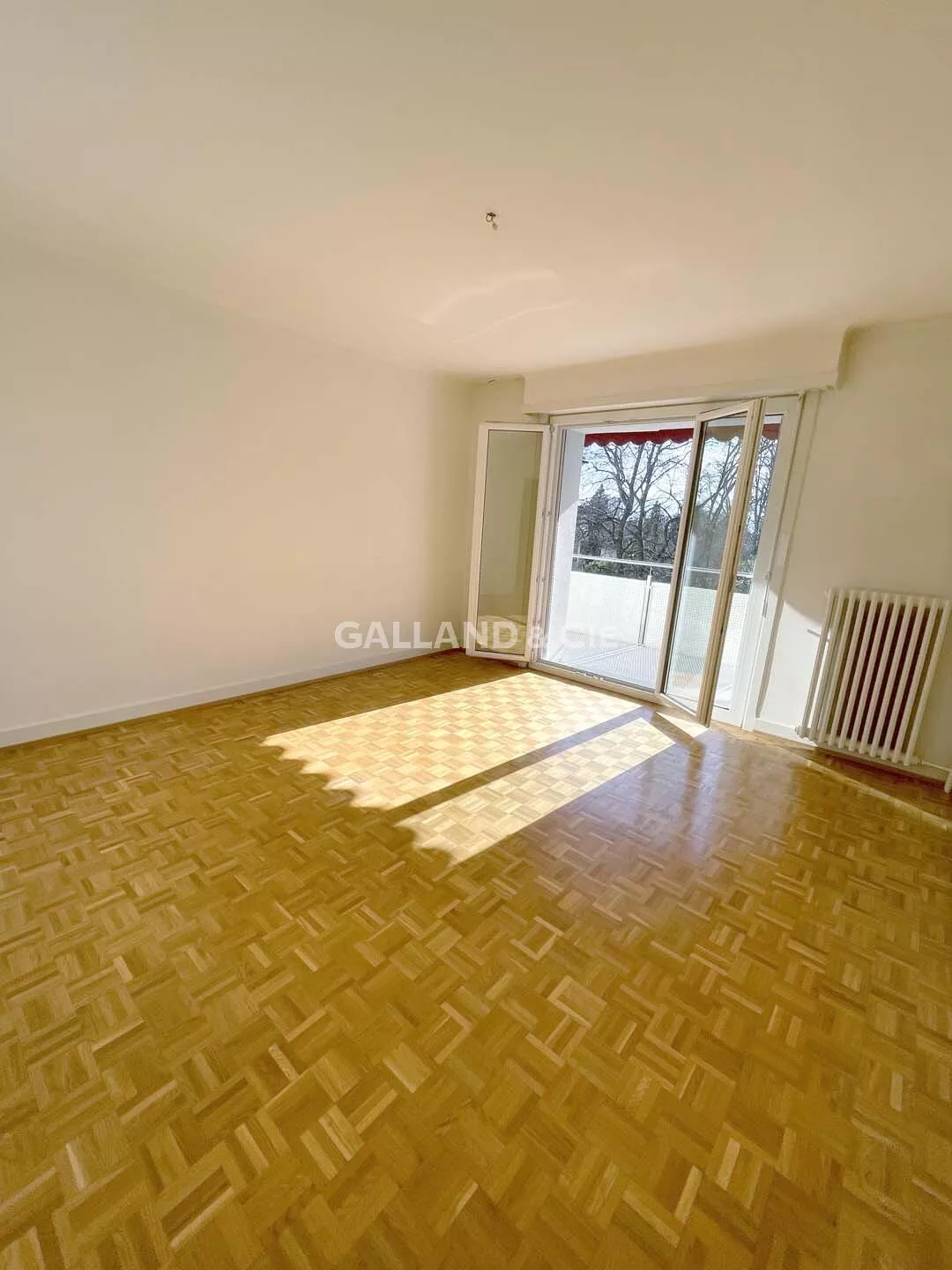 Appartement de 3 pièces au 1er étage près du centre-ville : Photo 3