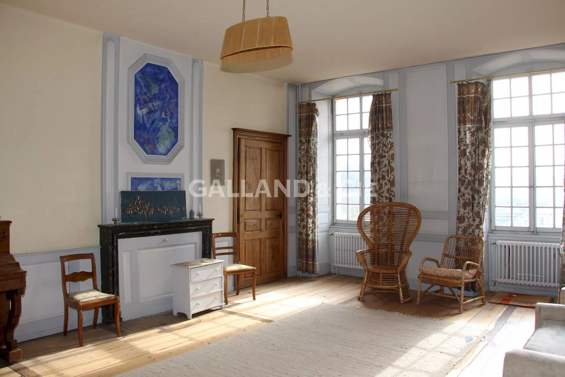 Maison de ville de 18 pièces à rénover : Photo 3