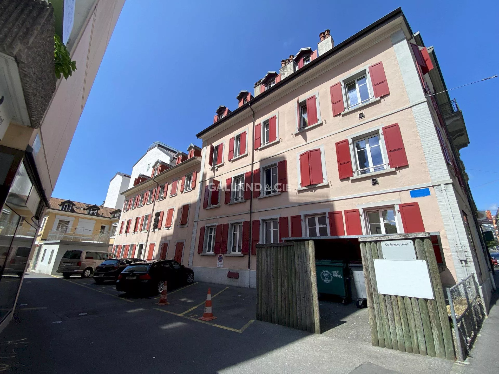 Centre-ville - 2 immeubles contigus : Photo 2
