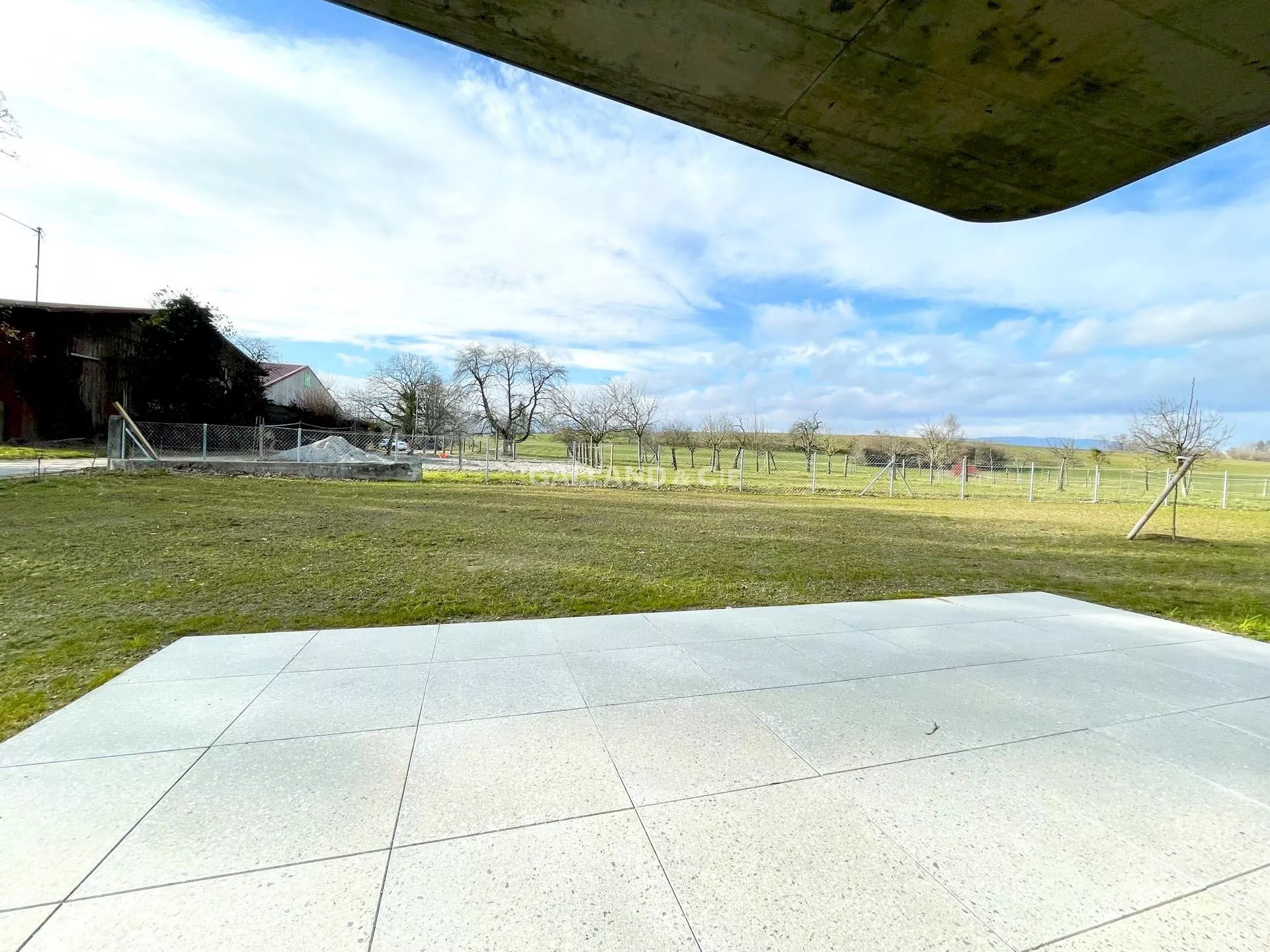 Magnifique appartement de 3½ pièces avec terrasse et jardin : Photo 8