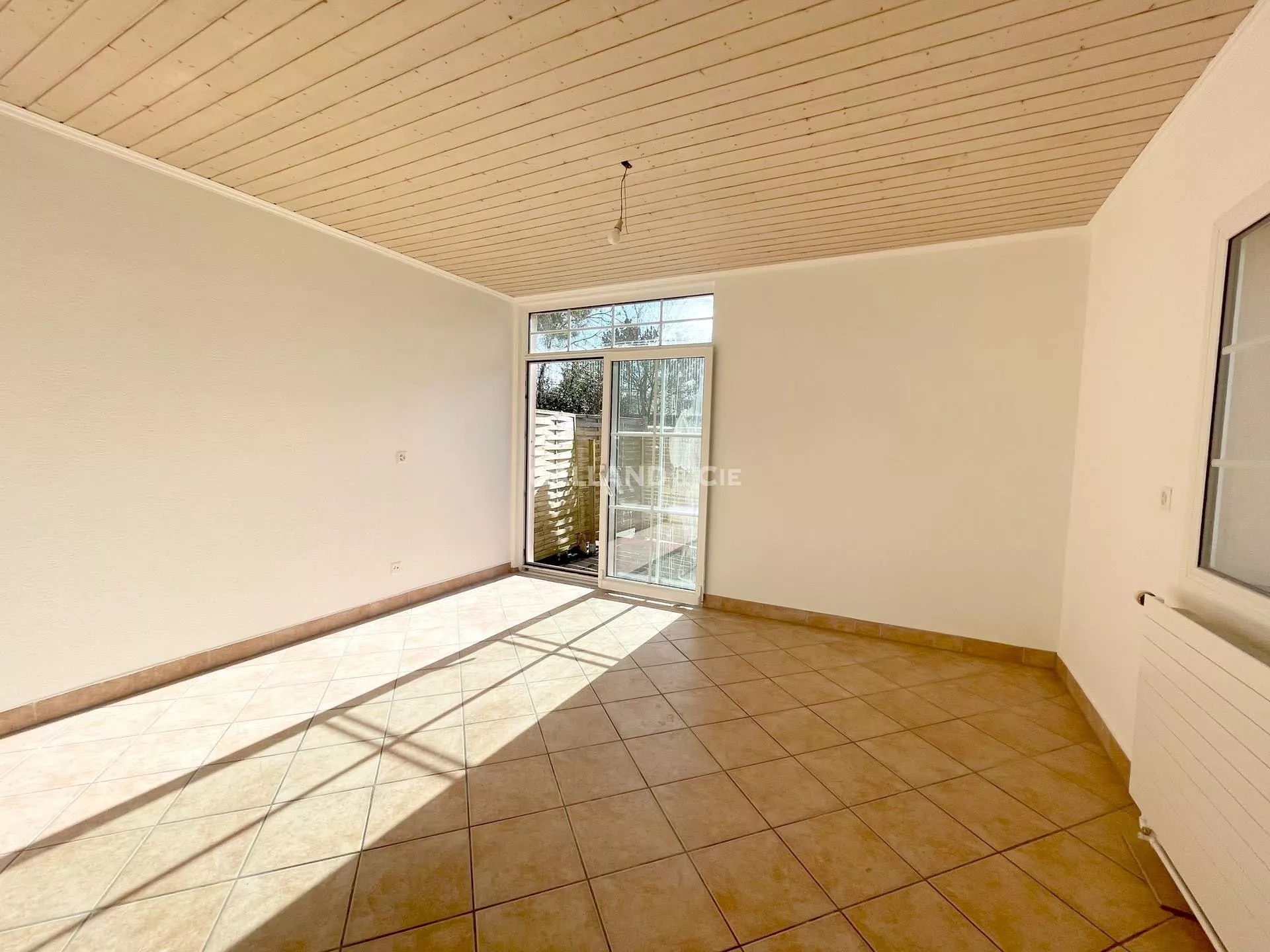 Très grand appartement de 4½ pièces d'environ 120m2 avec terrasse : Photo 5