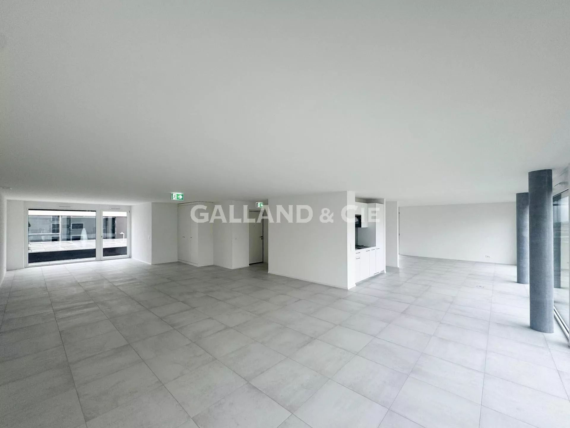 Bureau de 145 m2 à Estavayer-le-Lac : Photo 1