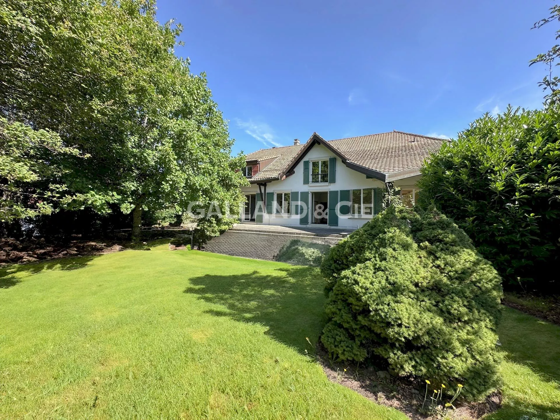Villa individuelle de 9.5 pièces : Photo 1