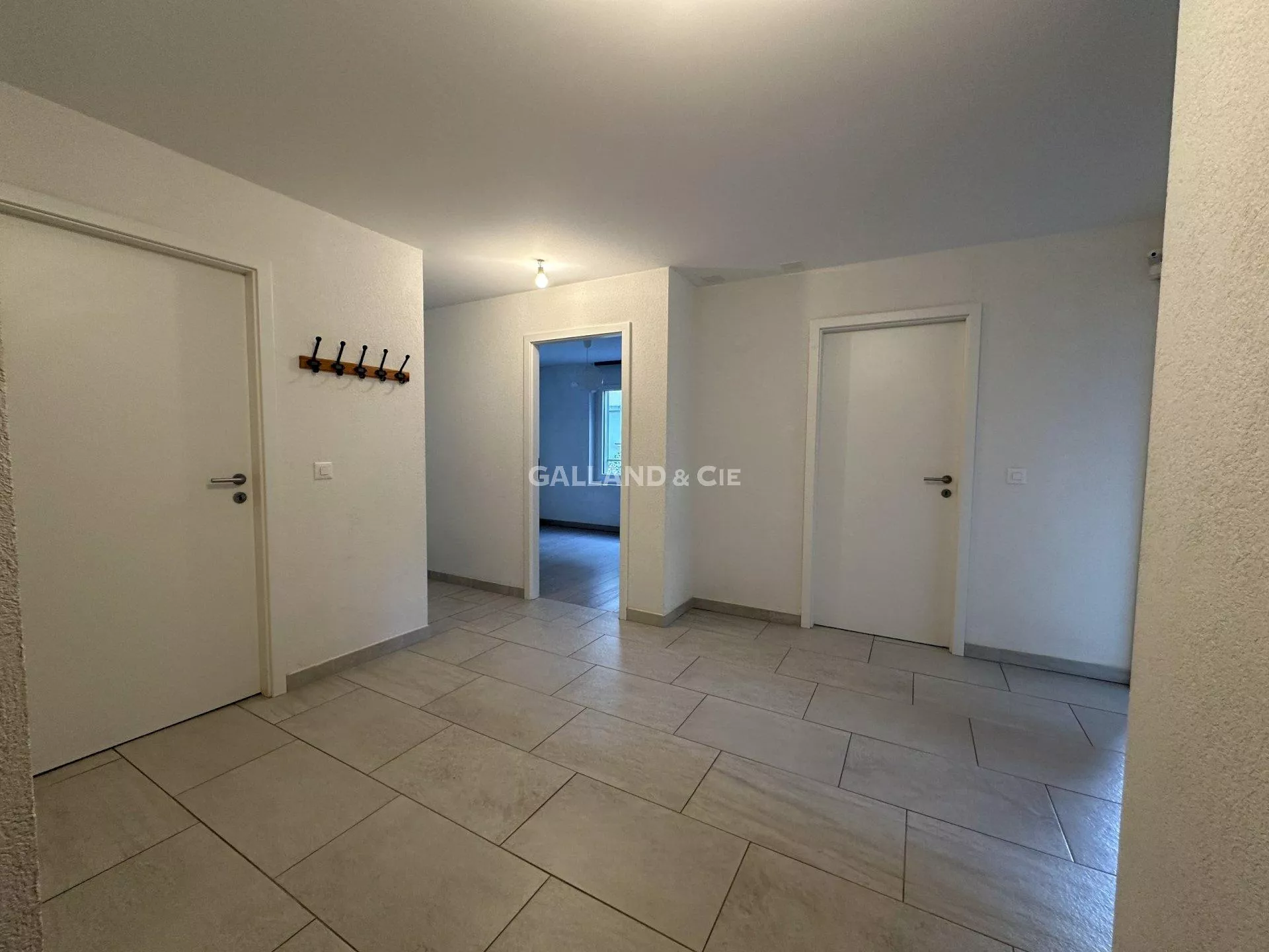 Appartement de 4.5 pièces : Photo 3