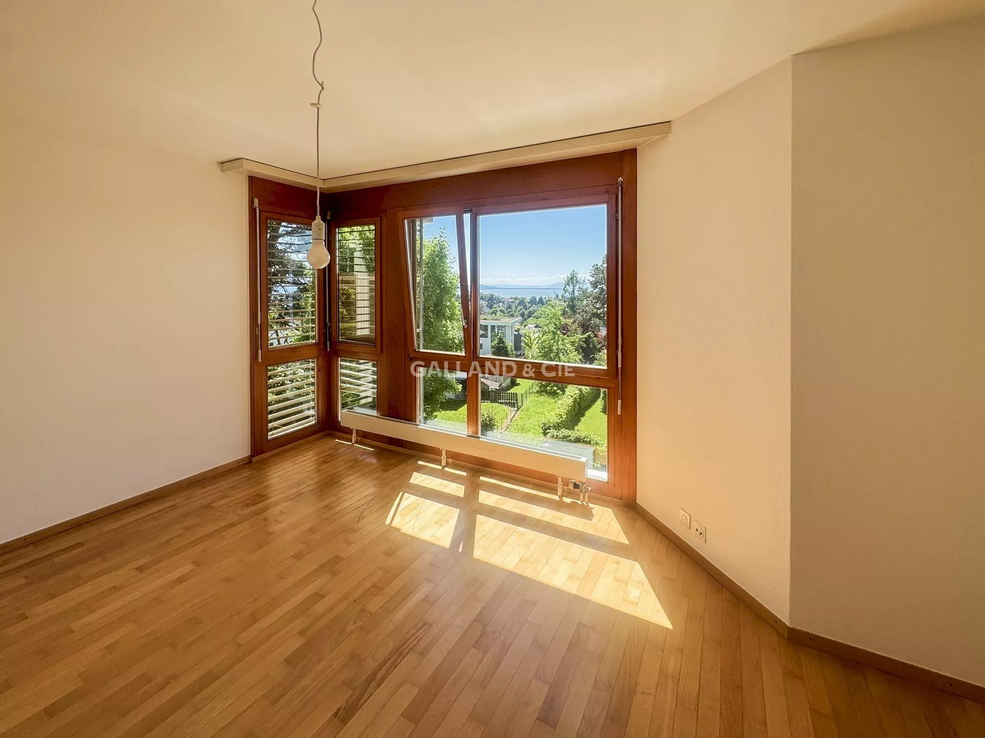 Un jardin pour les enfants, du calme pour les parents - la vie rêvée à Lausanne : Photo 8