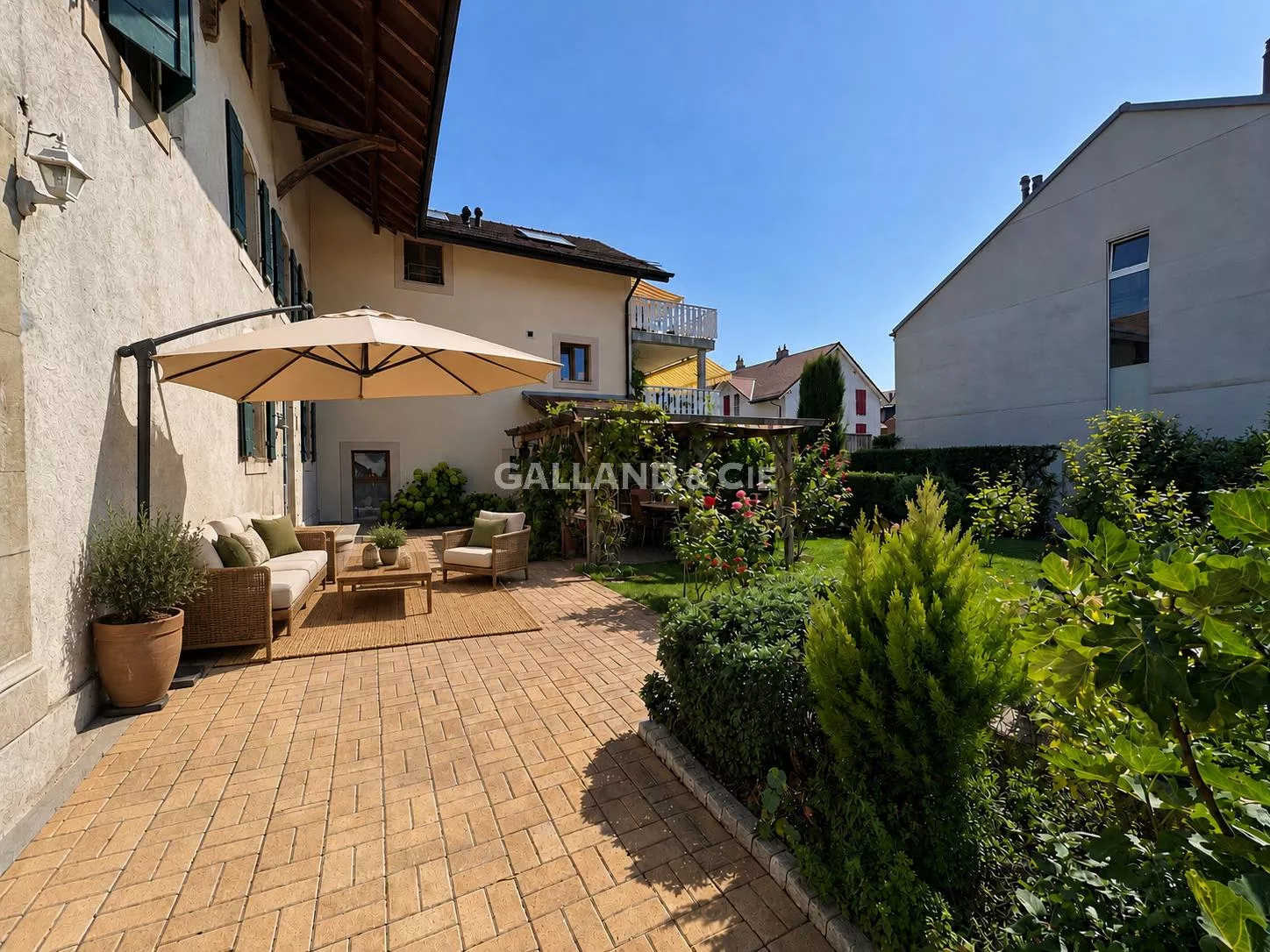 Appartement de 3,5 pièces avec jardin privatif : Photo 2
