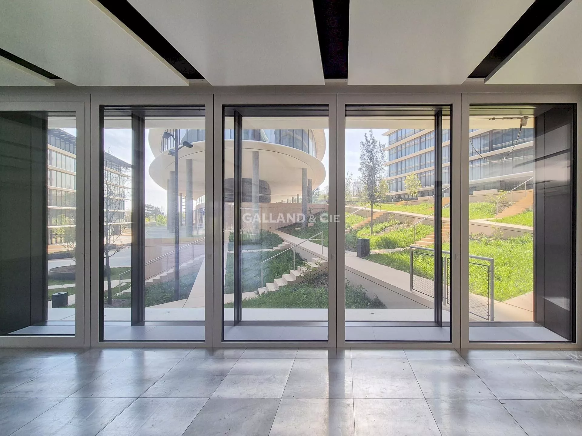 Bureau de 282m2 : Photo 3