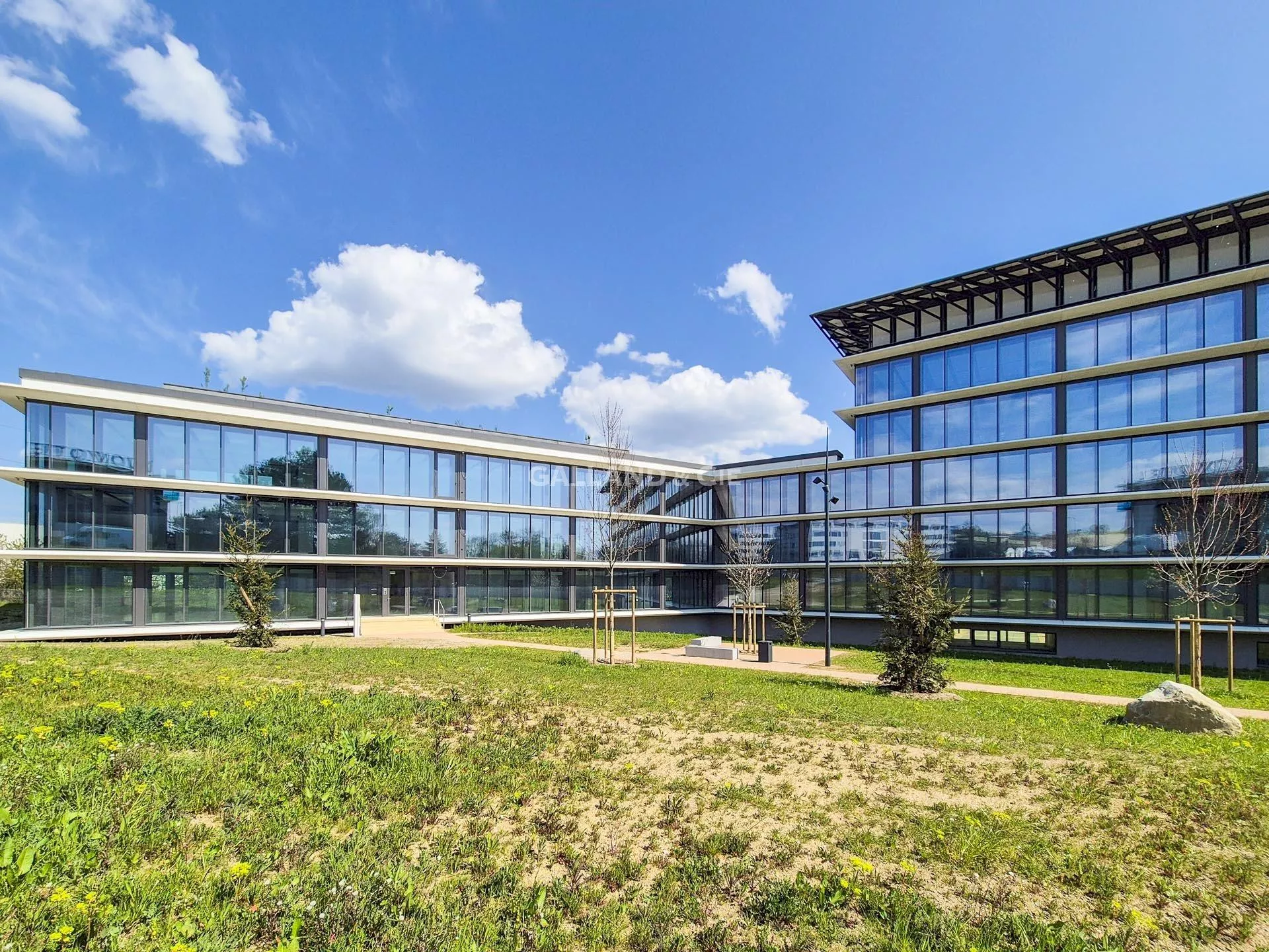 Bureau de 119m2 bénéficiant d'une belle luminosité : Photo 6