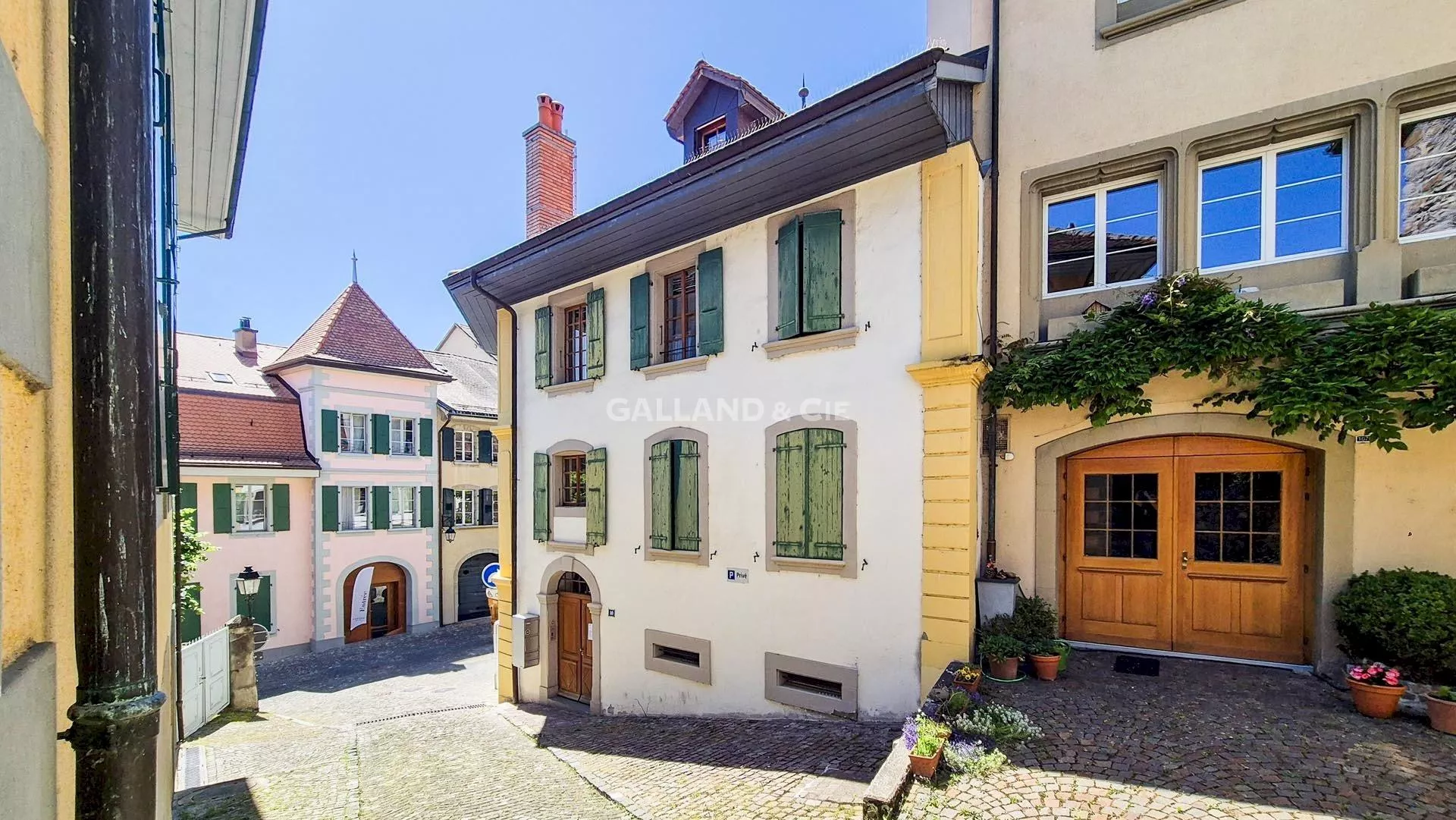 Très bel appartement spacieux et plein de charme de 3,5 pièces : Photo 2