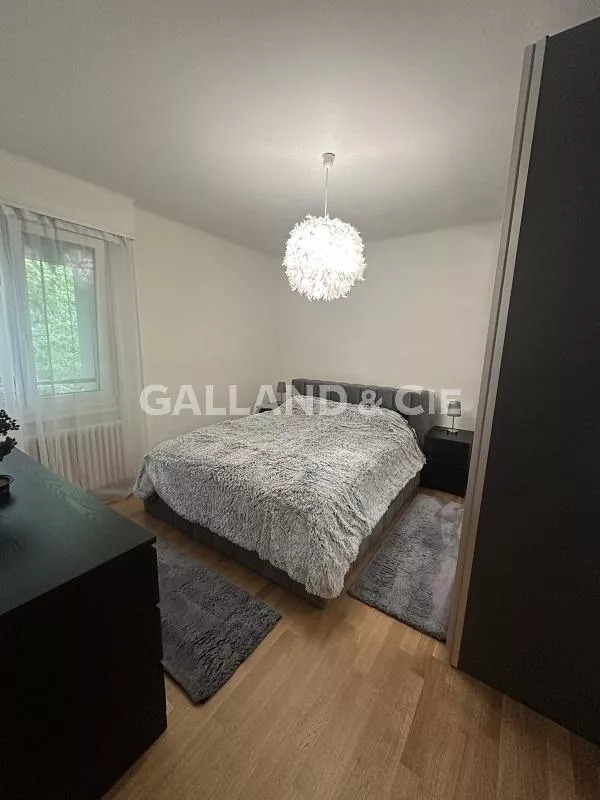 Appartement de 3 pièces au 2ème étage : Photo 2
