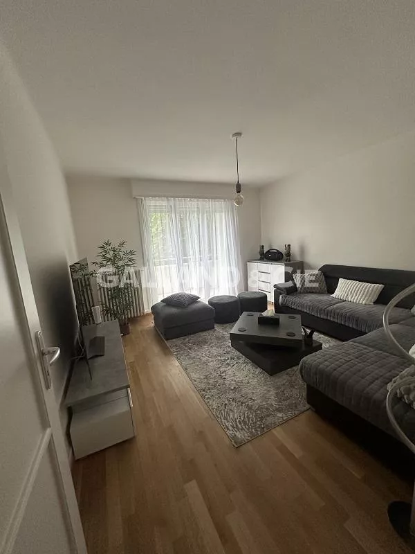 Appartement de 3 pièces au 2ème étage : Photo 3