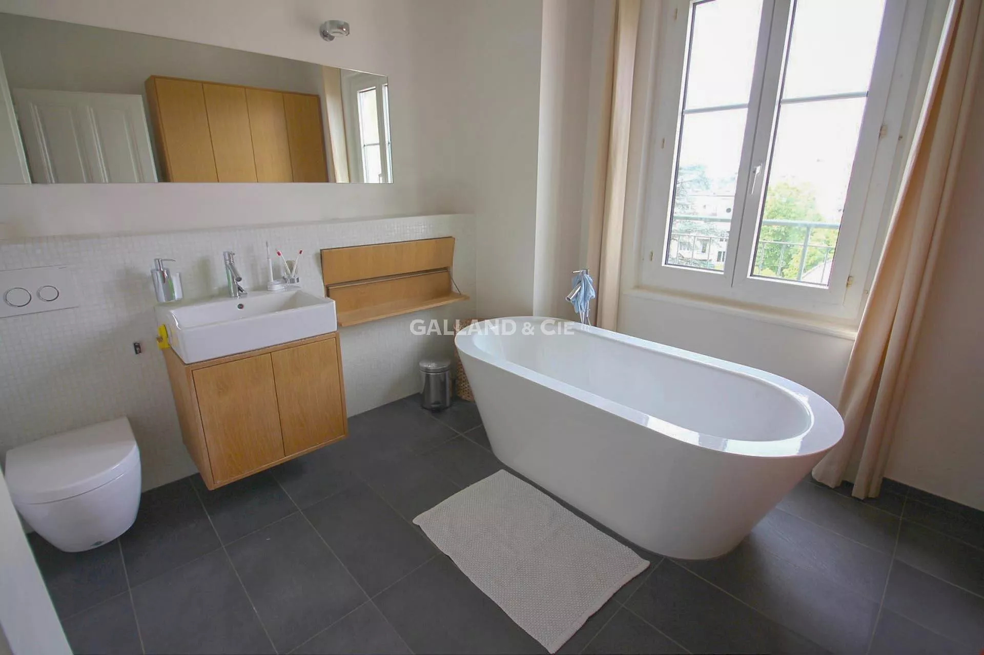 Superbe 4.5 pièces avec grand balcon : Photo 5