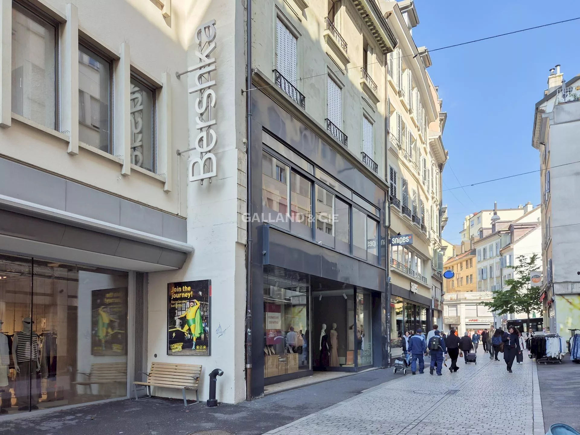 Studio au 3ème étage : Photo 1