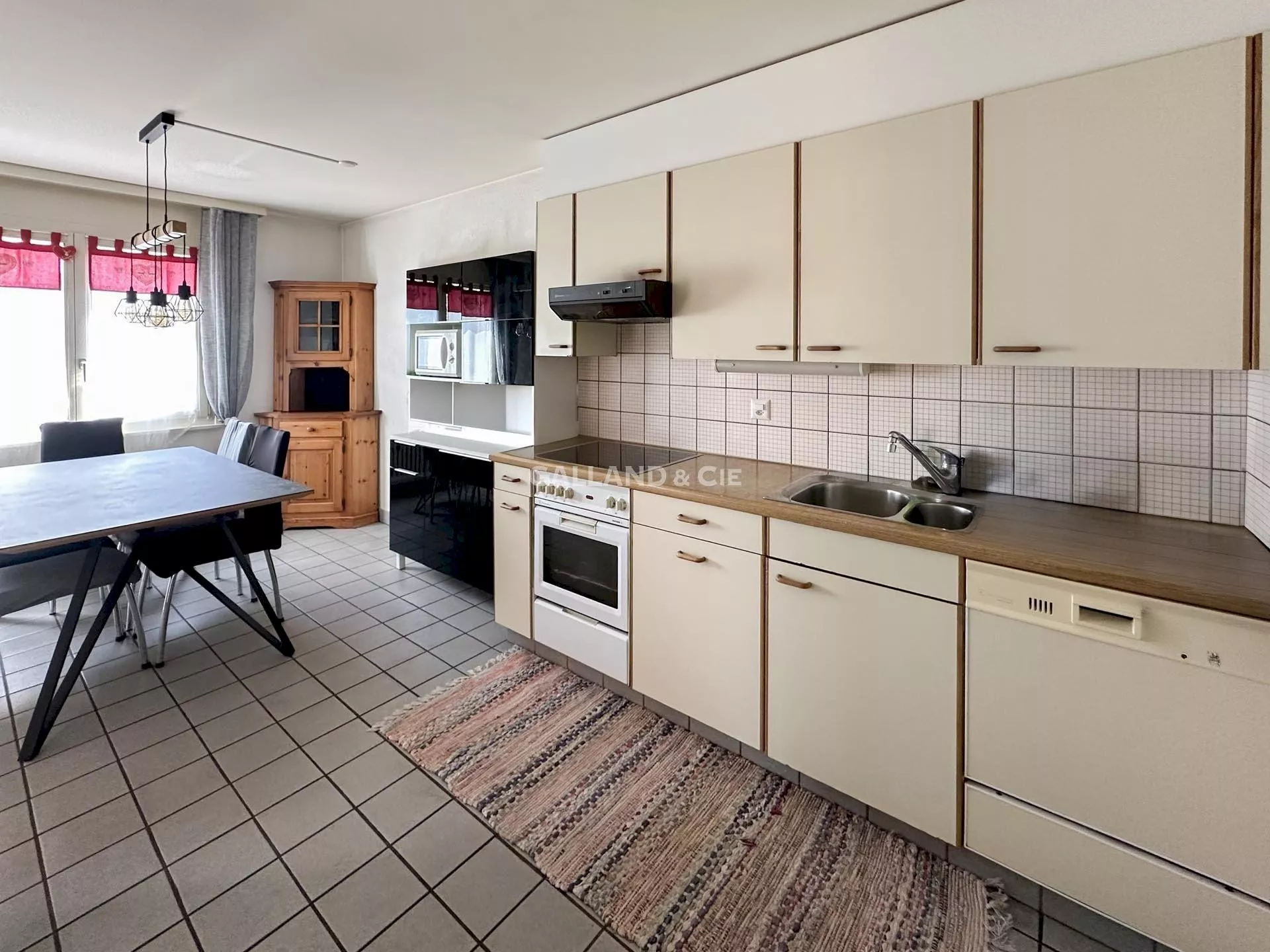 Lumineux 4.5 pièces : Photo 2