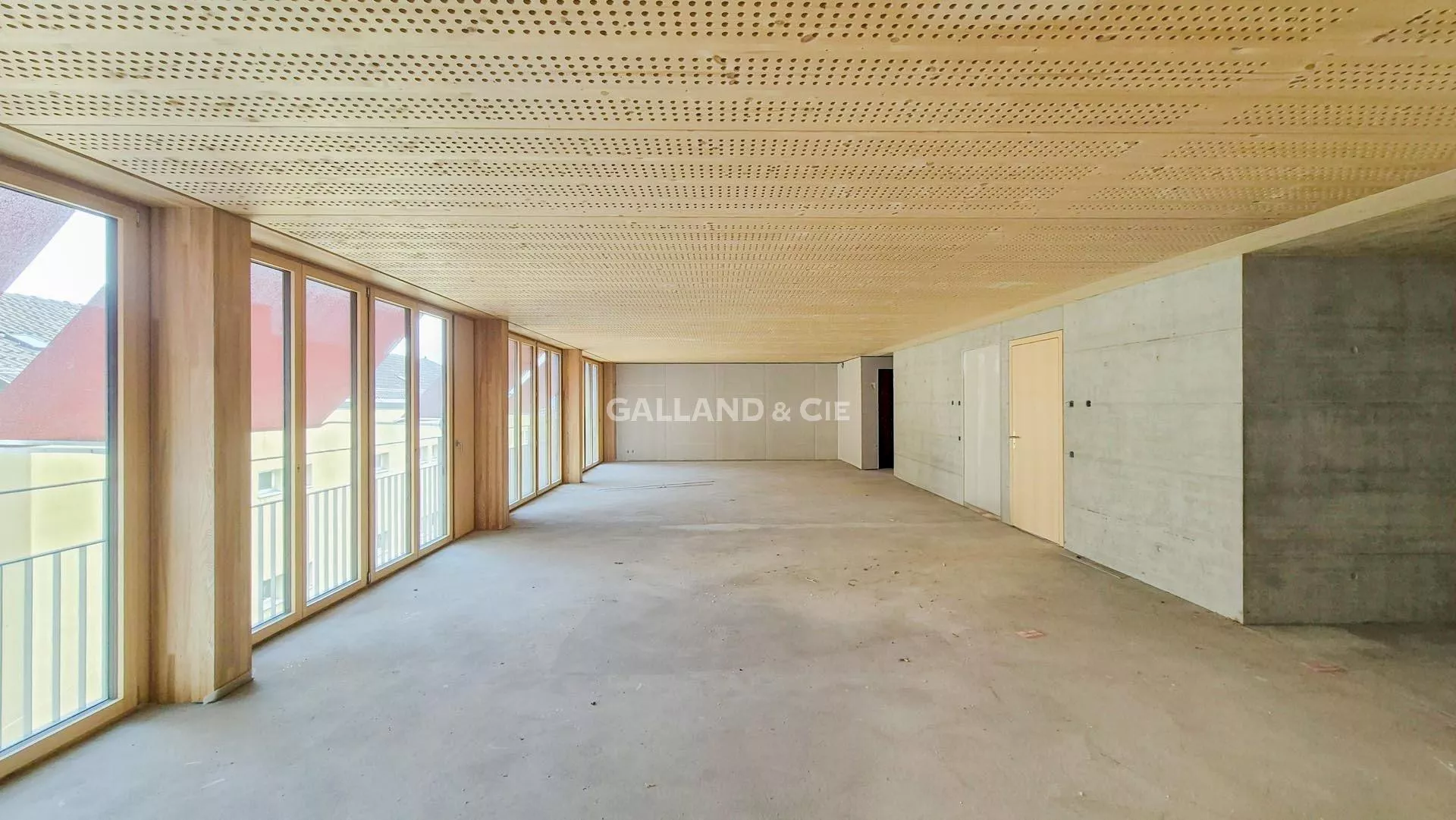 Surface commercial, idéale pour votre entreprise : Photo 1