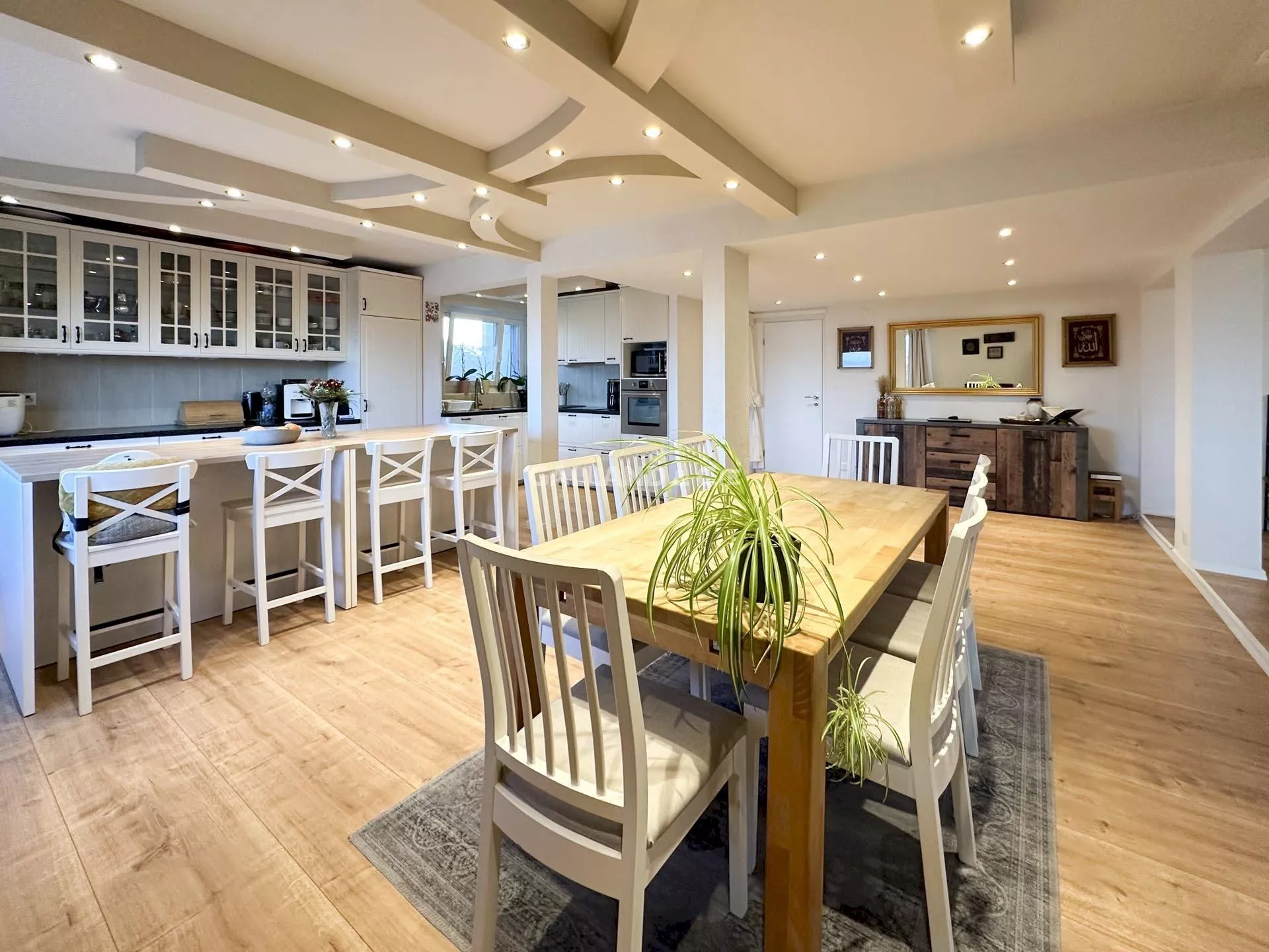 Splendide villa individuelle de 7.5 pièces : Photo 1