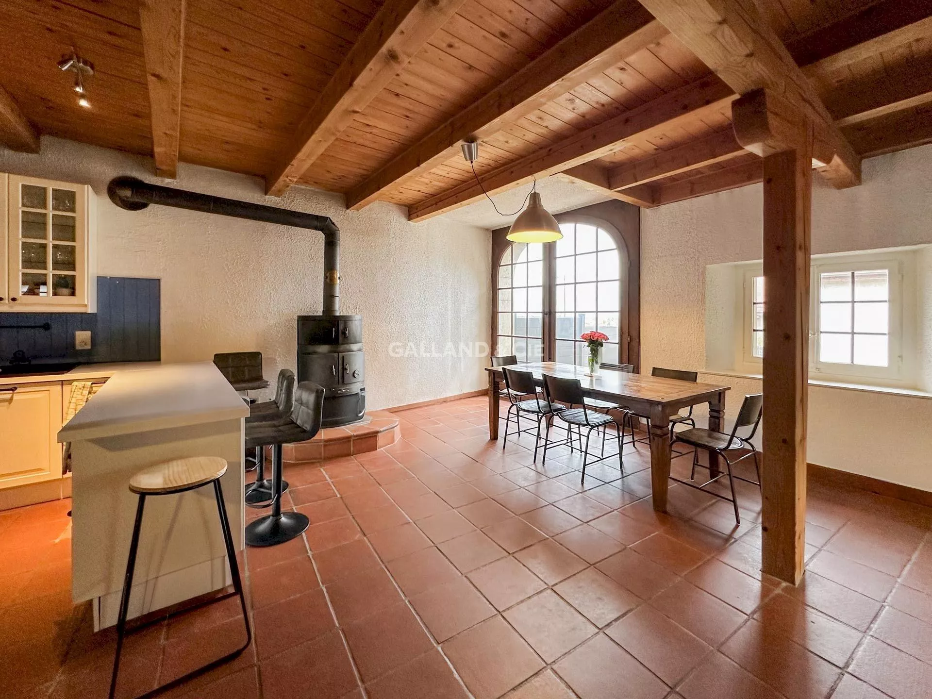 Maison villageoise de 2 appartements : Photo 1