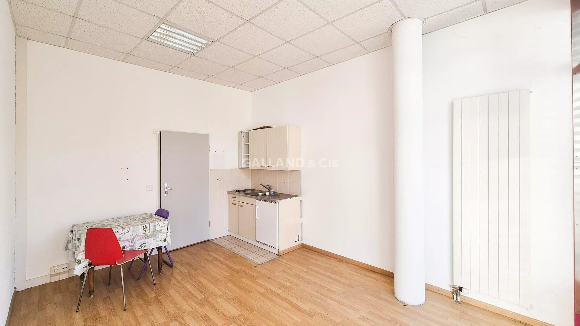 Grande surface commerciale à Renens aménageable selon vos besoins : Photo 3