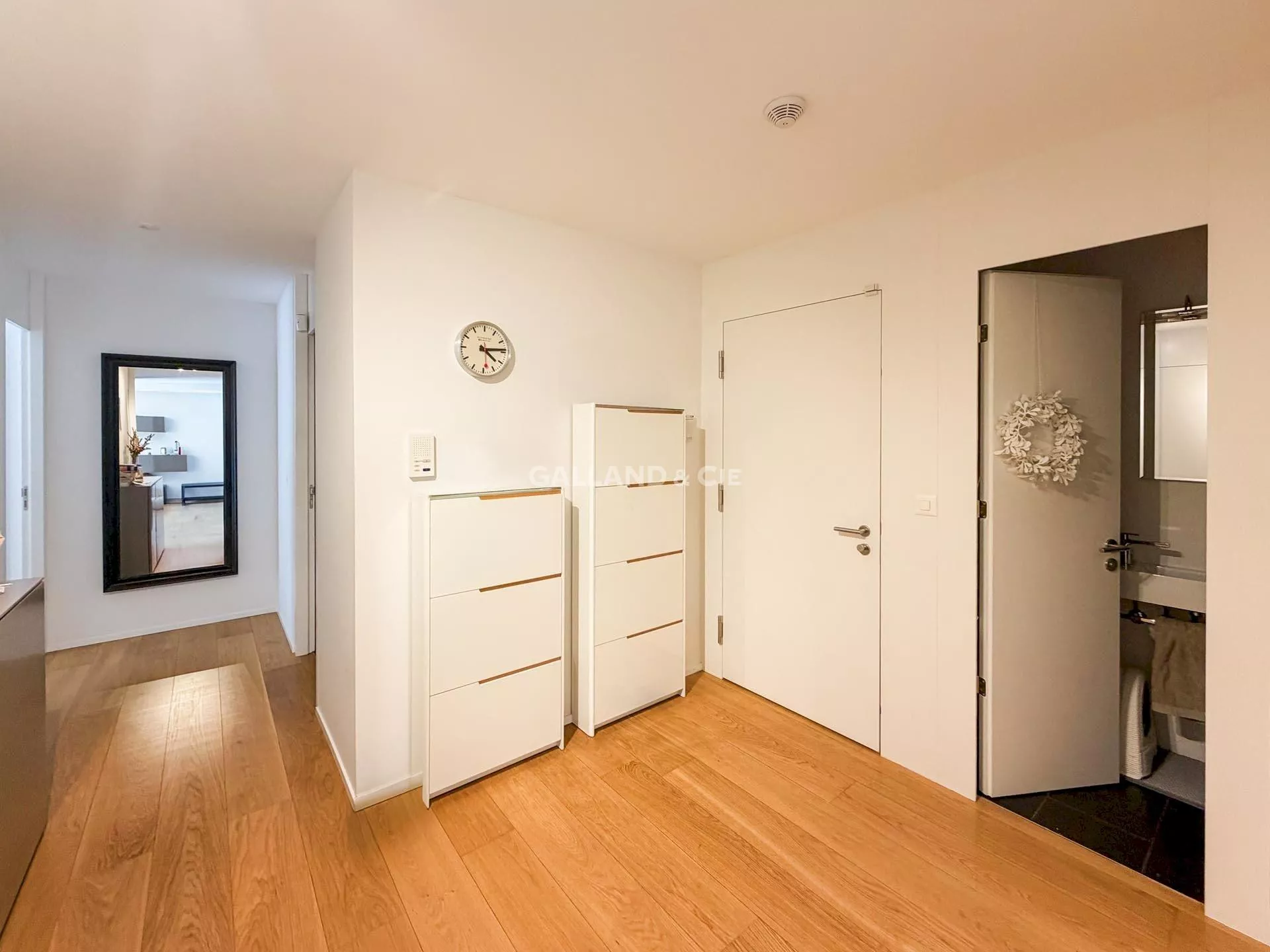 Spacieux 4,5 pièces moderne avec jardin et balcon – Quartier résidentiel à Lausanne : Photo 3