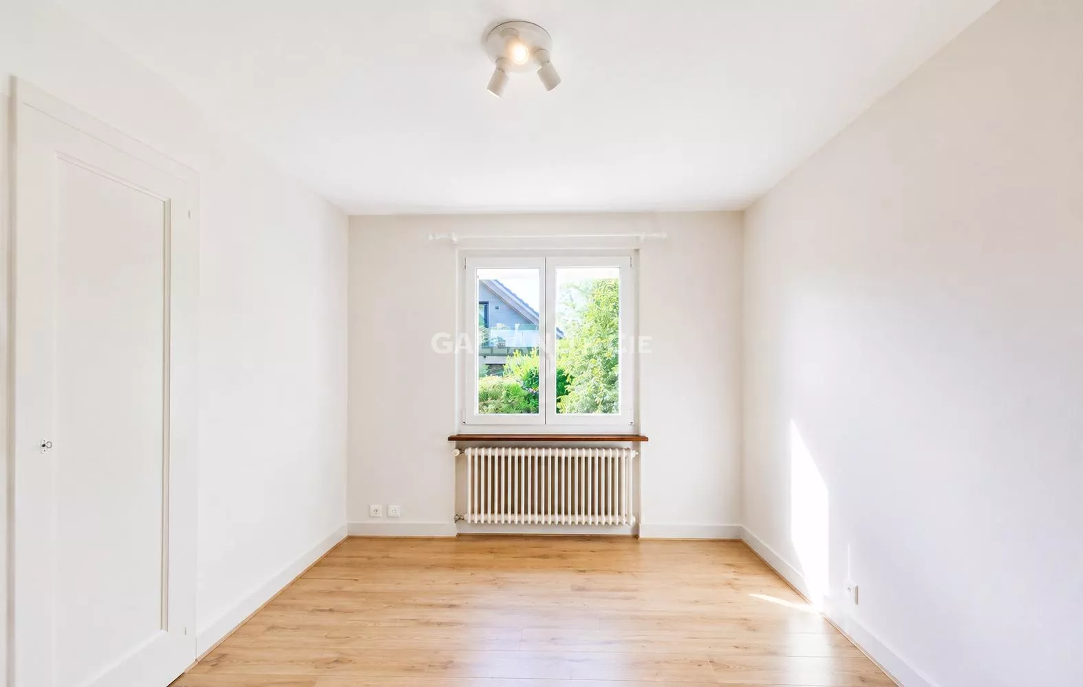 Superbe maison individuelle avec jardin arboré : Photo 5