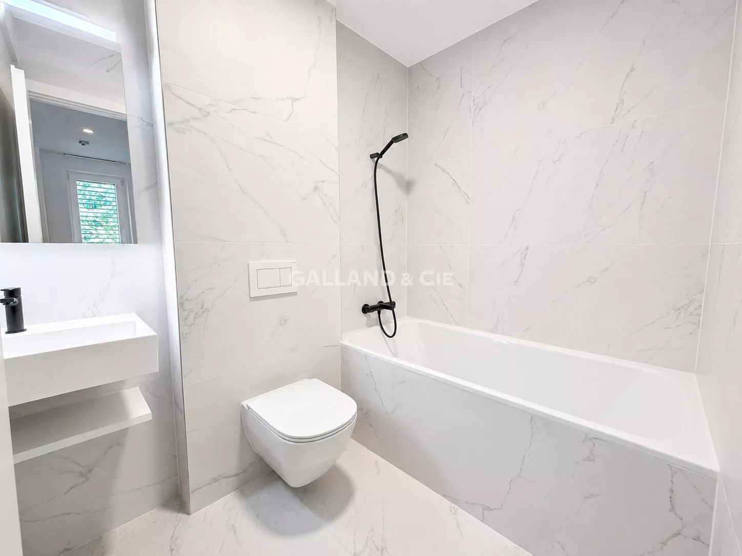 Magnifique logement au coeur d'une résidence de standing avec piscine : Photo 5