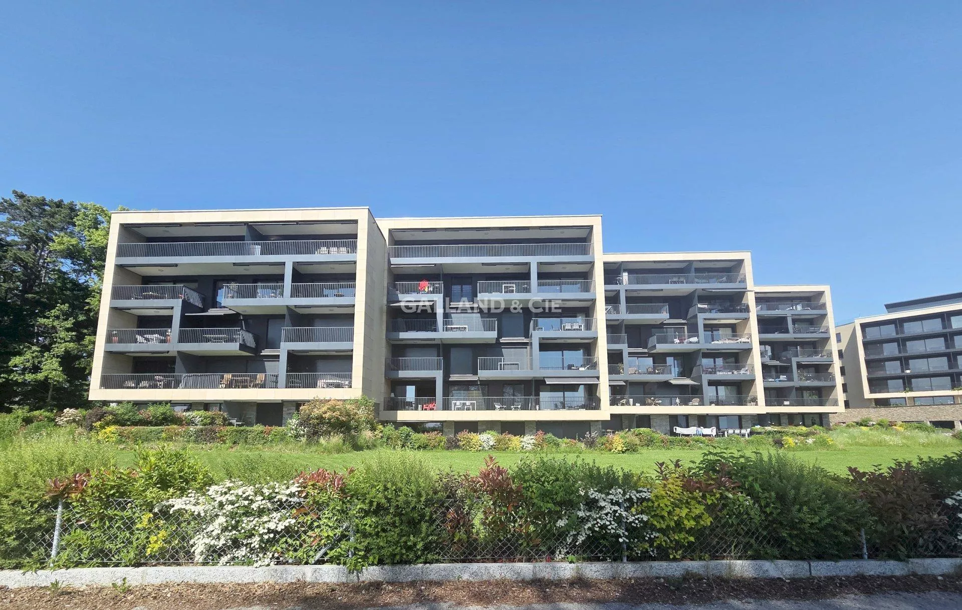 Magnifique logement au coeur d'une résidence de standing avec piscine : Photo 8