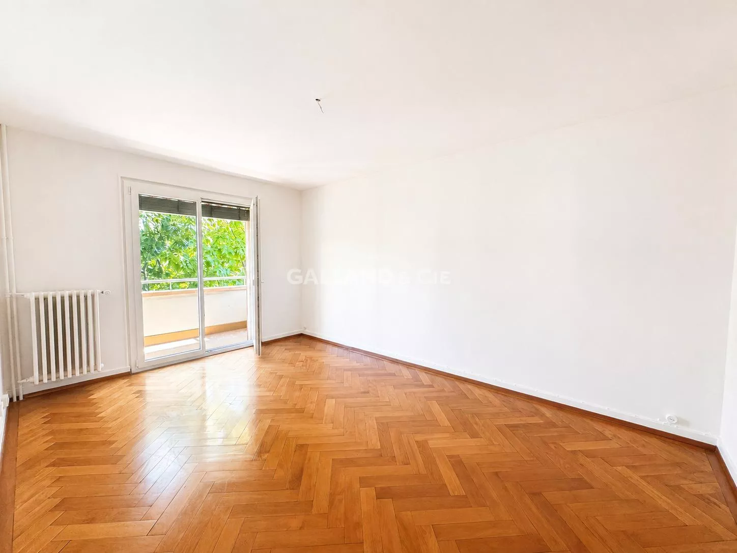 Appartement de 2 pièces au 3ème étage avec balcon : Photo 4