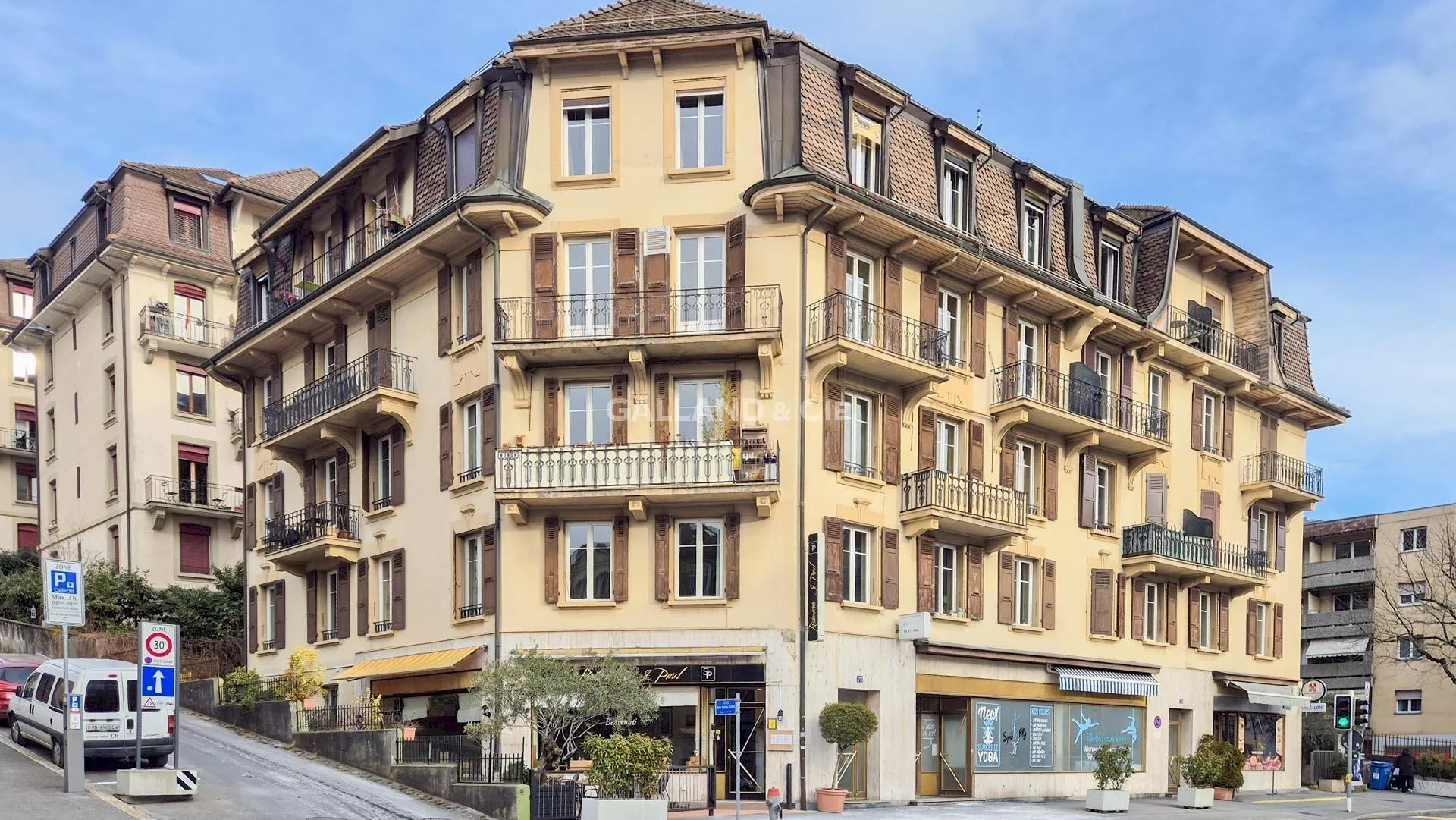 Appartement de 3 pièces au 3ème étage : Photo 1