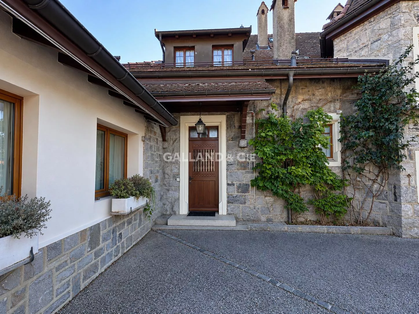 Splendide 6.5 pièces avec terrasse et jardin : Photo 12