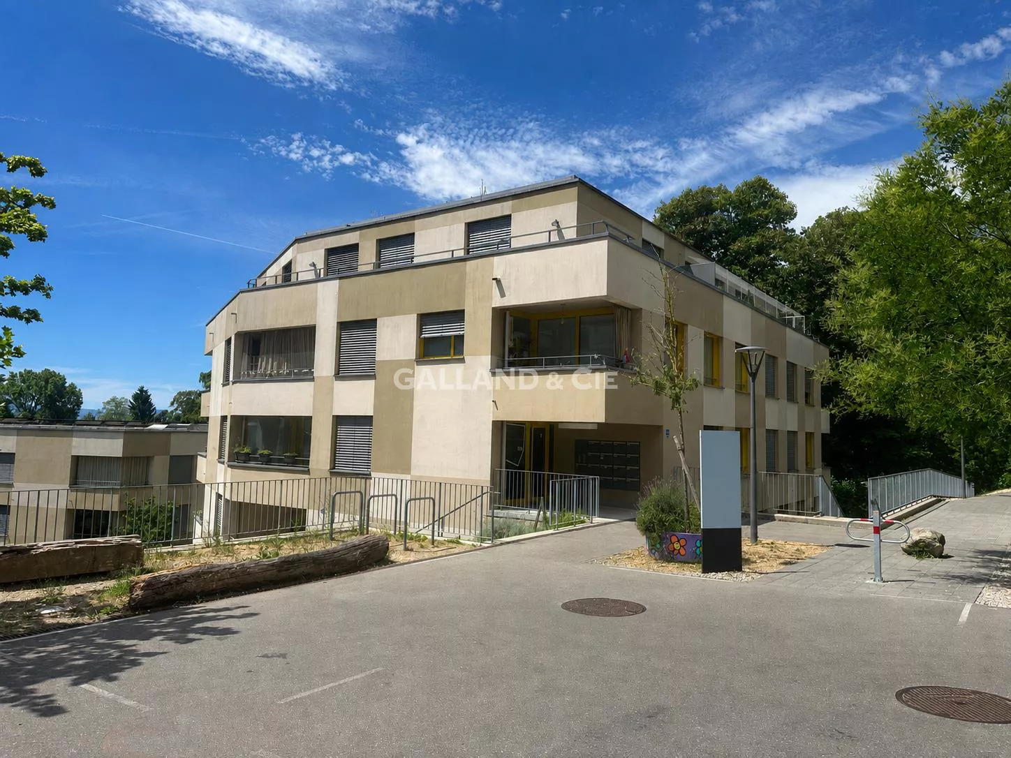 Généreuse surface pour profession médicale ou bureaux - ~164 m² : Photo 4