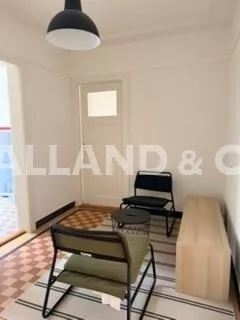 Appartement meublé de 2.5 pièces avec balcon - Idéal pour la colocation : Photo 4