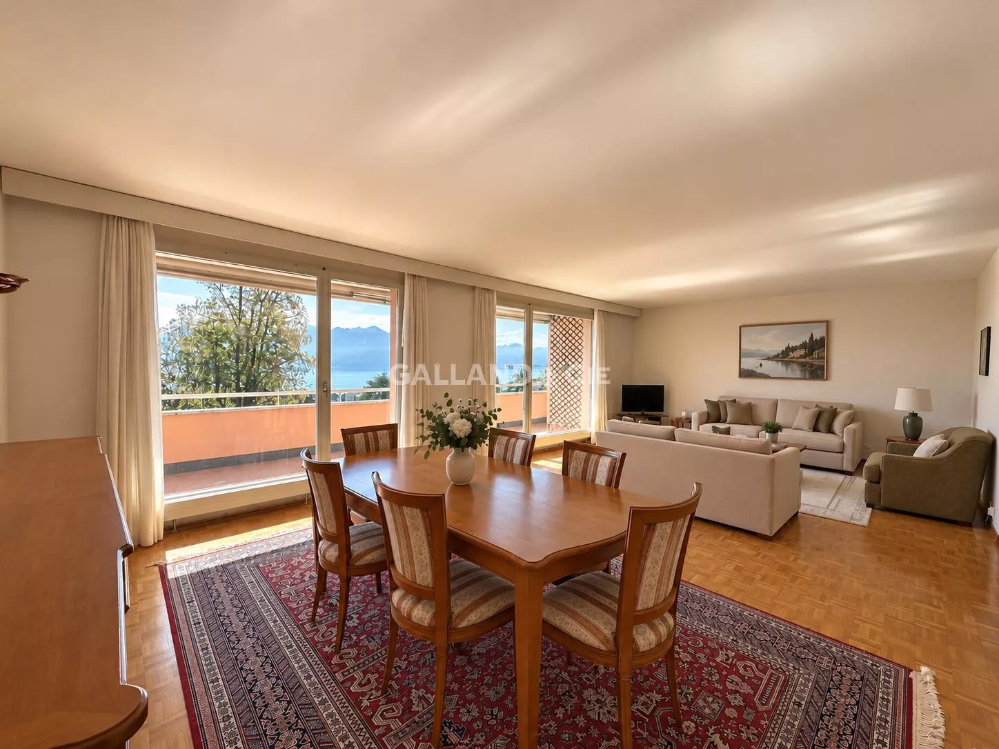 Spacieux 3,5 pièces avec vue - ~ 130 m² : Photo 4